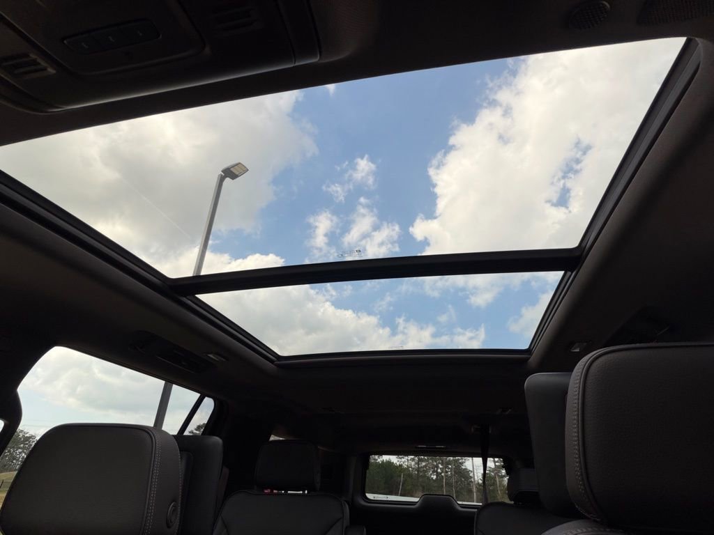 Used 2021 GMC Yukon XL Denali image 25