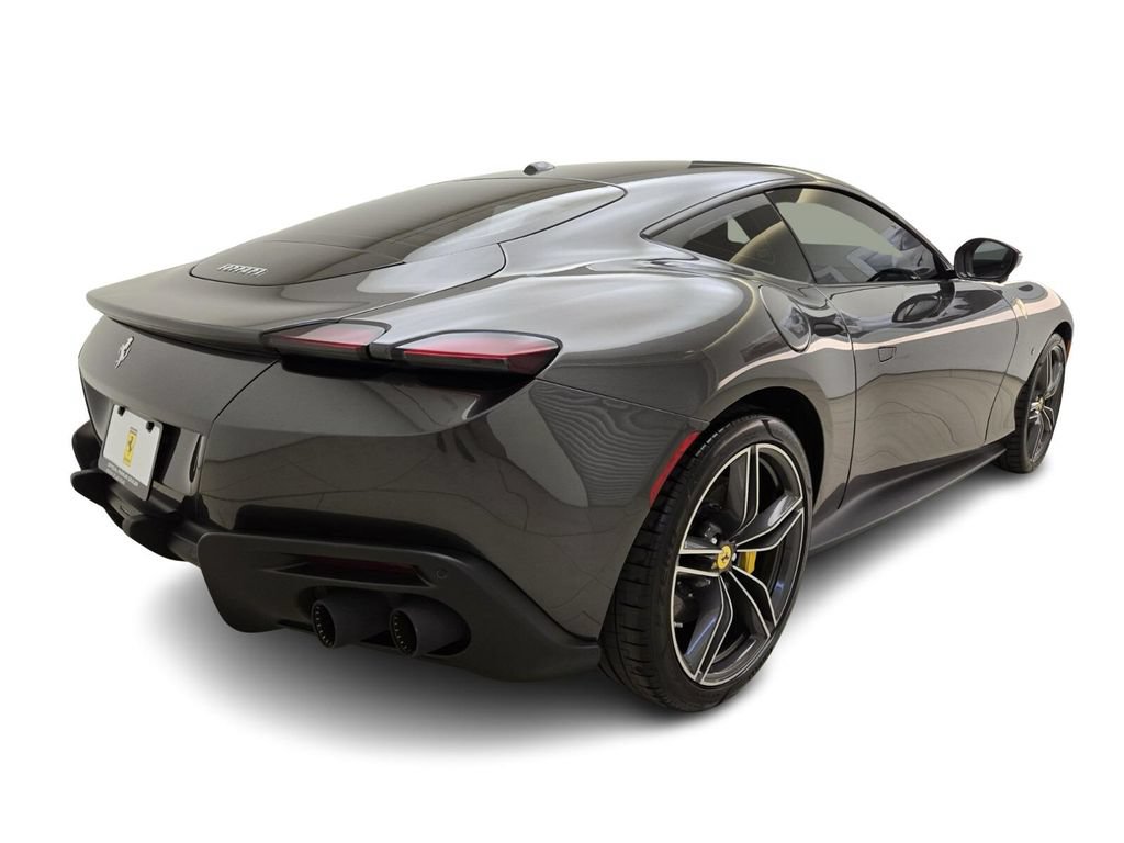 Used 2022 Ferrari Roma RWD image 10