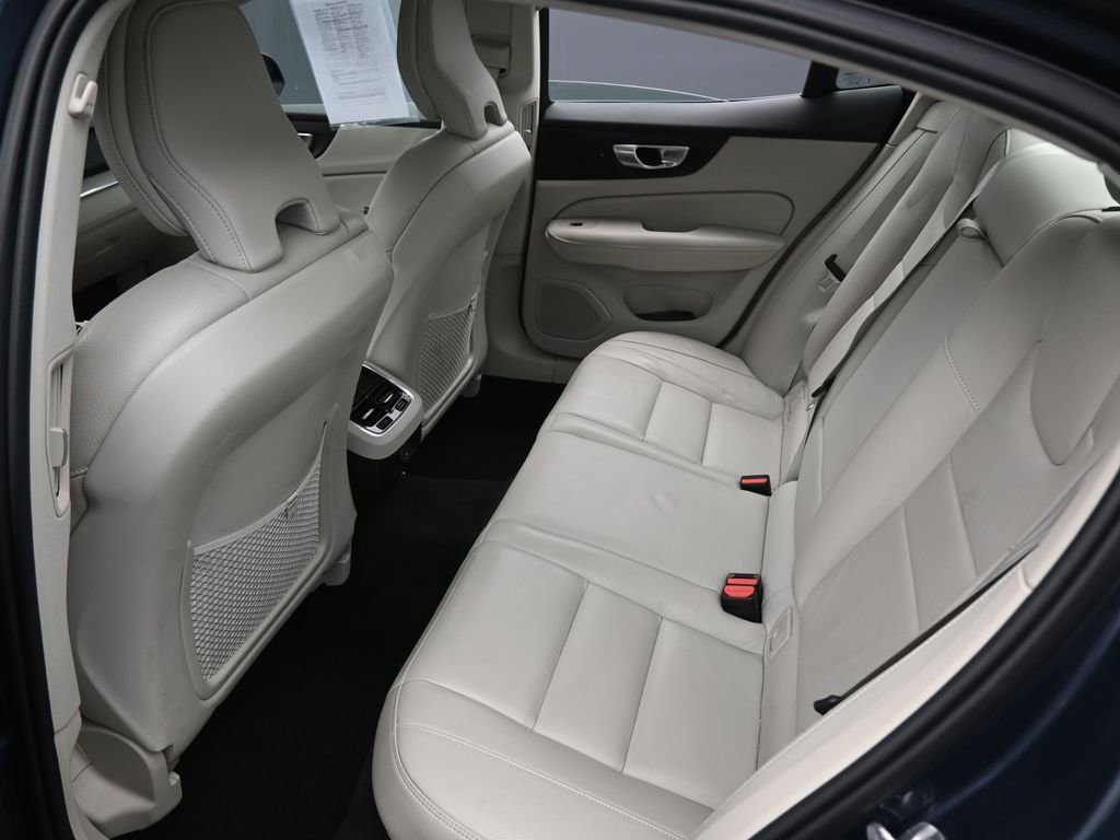 Used 2024 Volvo S60 B5 Ultimate image 24