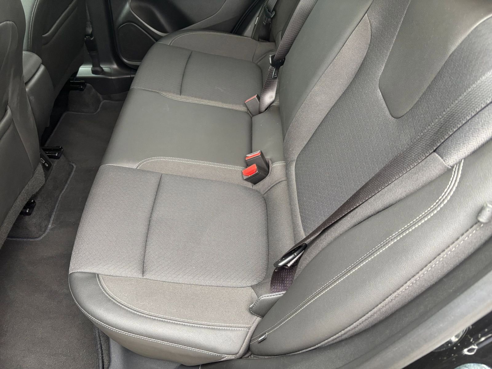 Used 2025 Buick Encore GX Preferred FWD image 36
