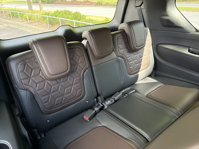 New 2026 Nissan Armada Platinum AWD/4WD image 18