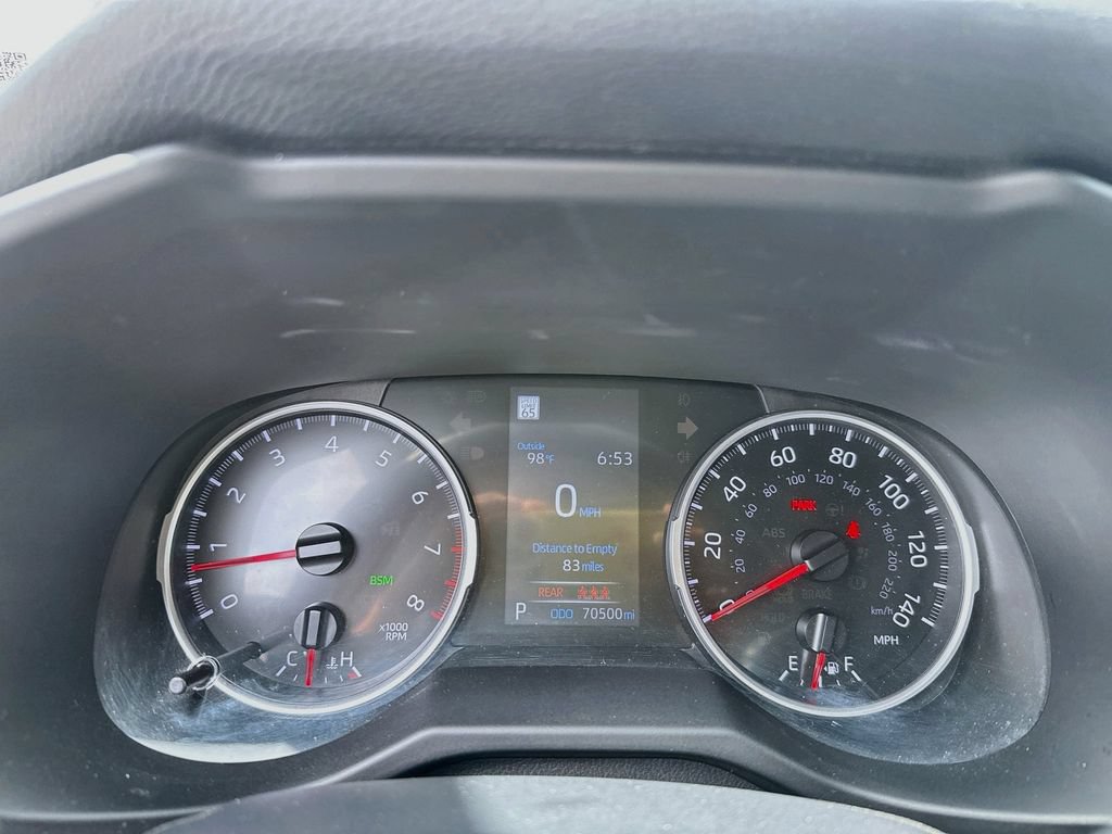 Used 2022 Toyota RAV4 XLE w/ Convenience Package FWD image 14