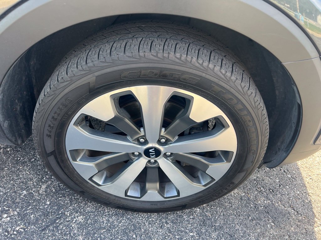 Used 2020 Kia Telluride S AWD/4WD image 17