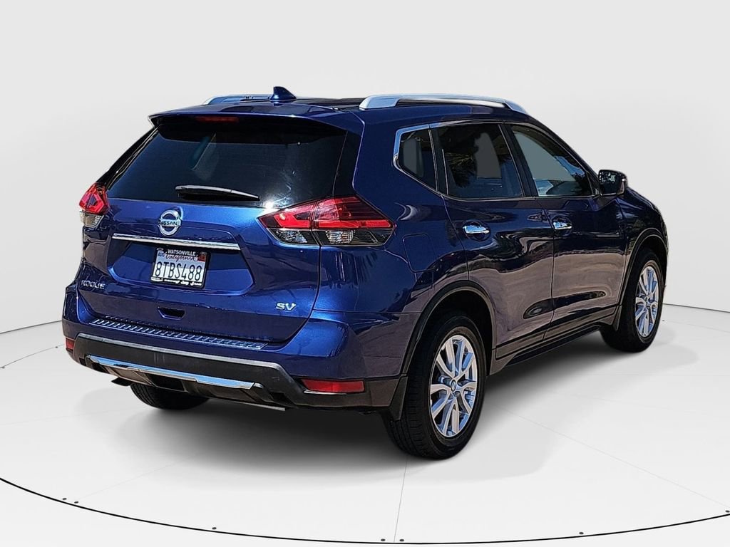 Used 2017 Nissan Rogue SV w/ SV Premium Package FWD video 3