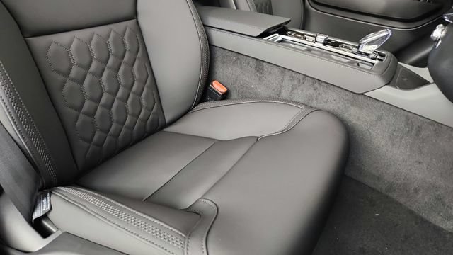 Certified 2025 Volvo XC90 B6 Core w/ Protection Package Premier AWD/4WD image 37