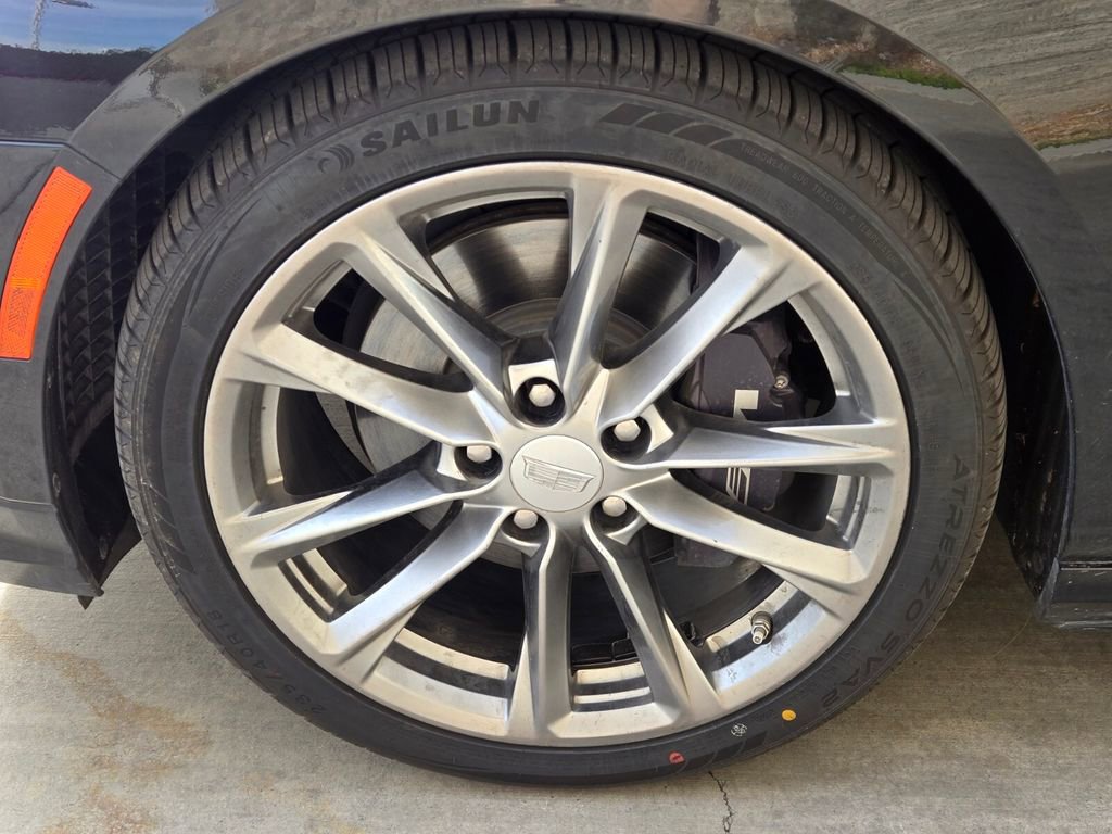 Used 2020 Cadillac CT4 V image 5