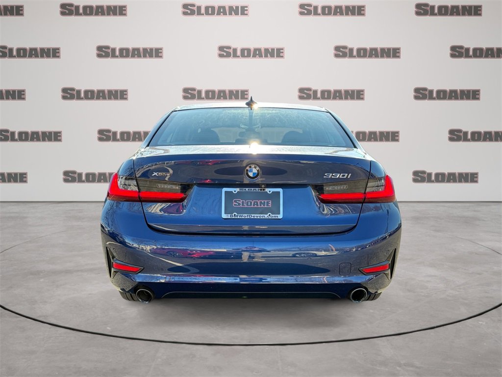 Used 2019 BMW 330i xDrive Sedan w/ Driving Assistance Package image 4