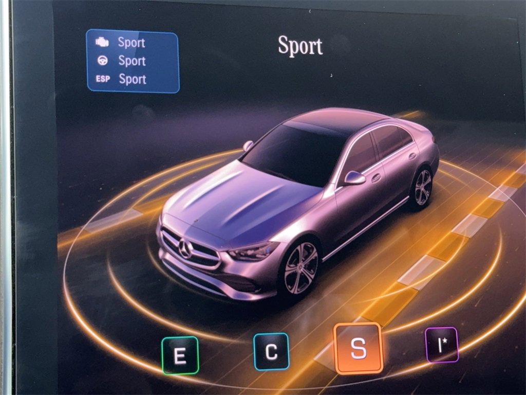 Used 2025 Mercedes-Benz C 300 Sedan image 26