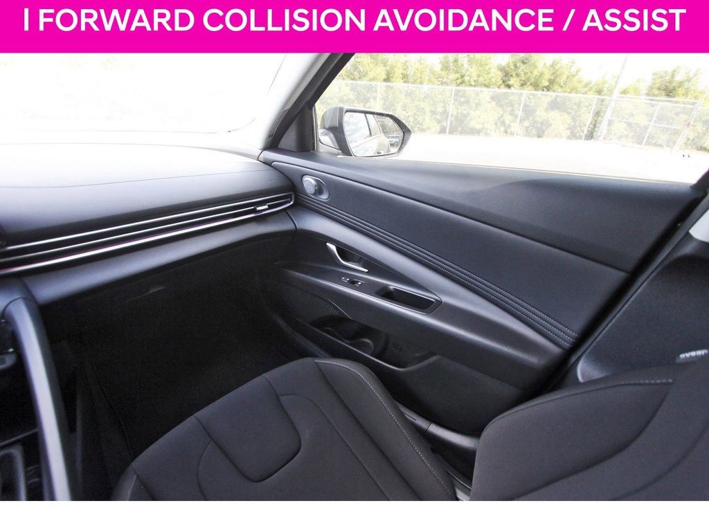 Certified 2024 Hyundai Elantra SEL w/ Convenience Package FWD image 11