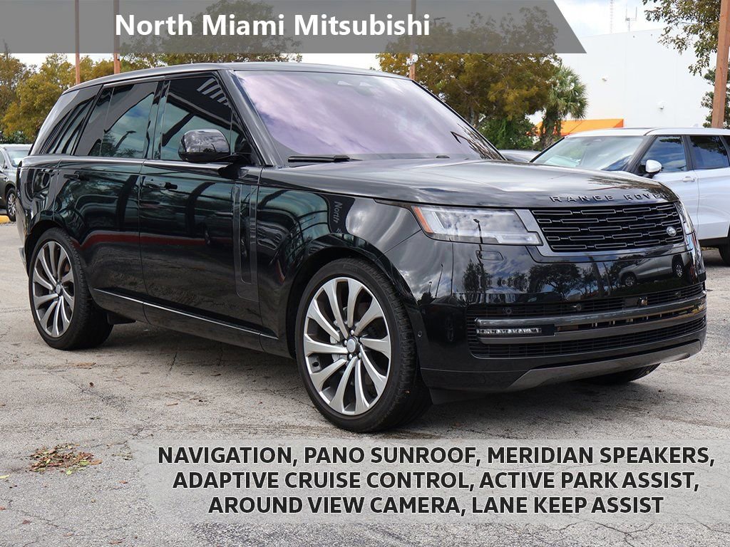 Used 2023 Land Rover Range Rover SE AWD/4WD image 1