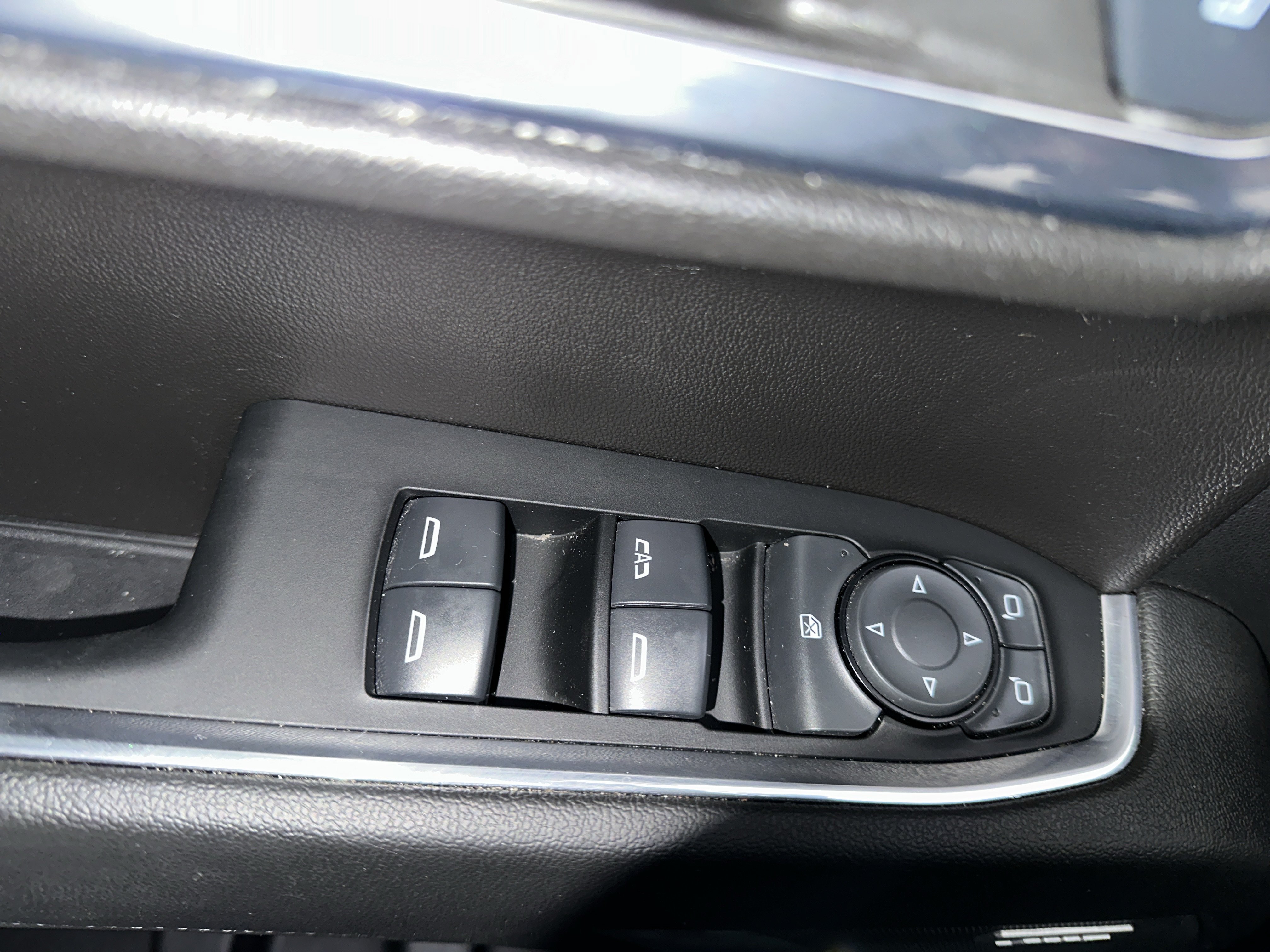 Used 2024 Chevrolet Silverado 1500 RST w/ Convenience Package II AWD/4WD image 20