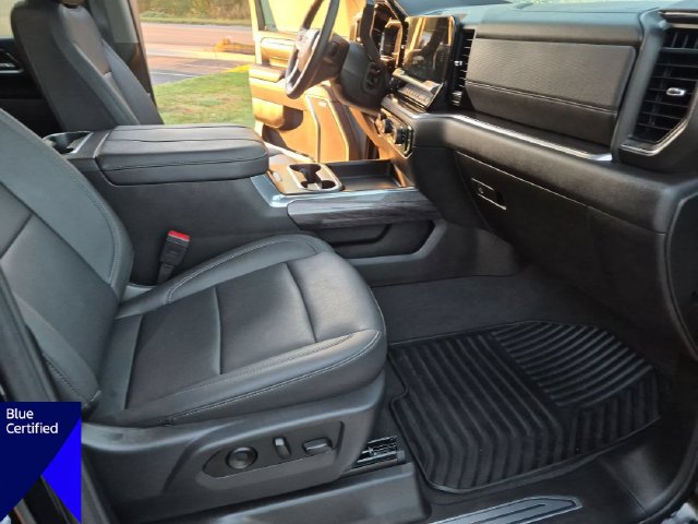 Used 2025 Chevrolet Silverado 2500 LTZ w/ LTZ Plus Package AWD/4WD image 35