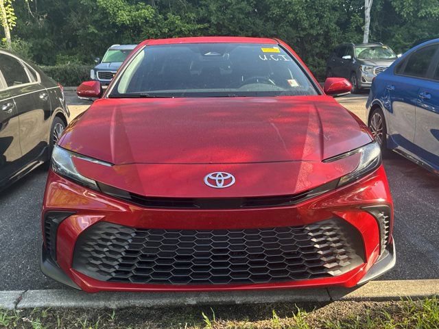 Used 2025 Toyota Camry SE w/ Multimedia Upgrade Package FWD image 2