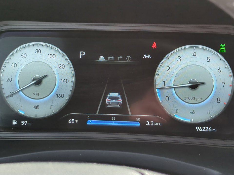 Used 2022 Hyundai Kona Limited w/ Winter Weather Package image 26