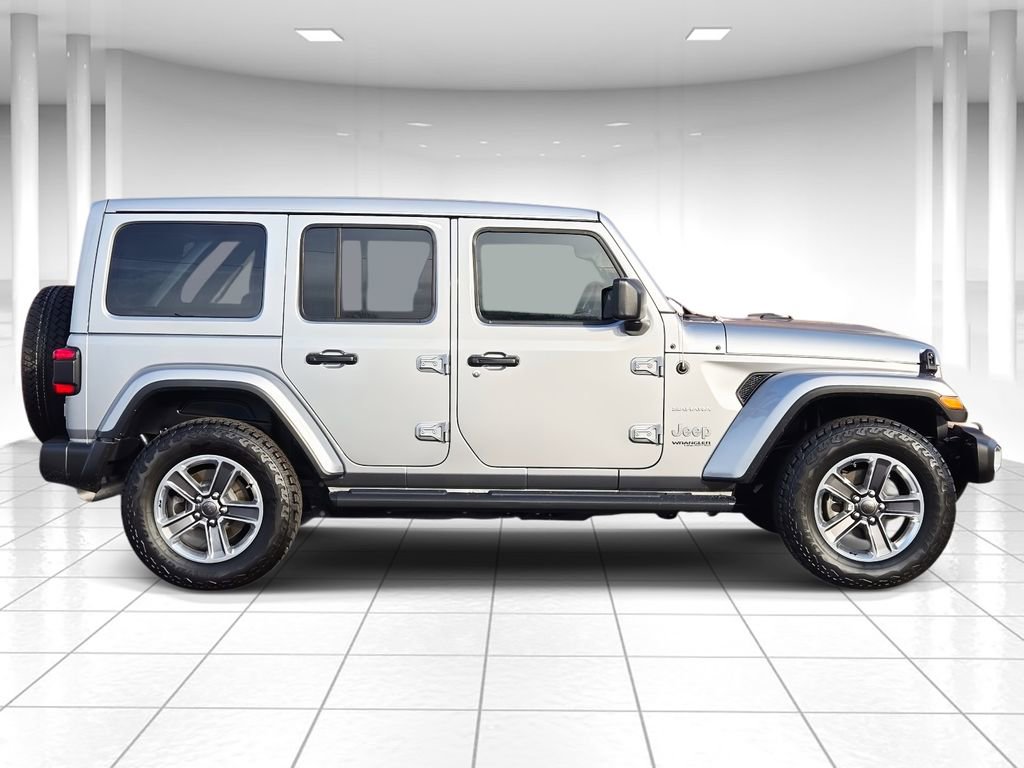 Used 2021 Jeep Wrangler Unlimited Sahara image 2