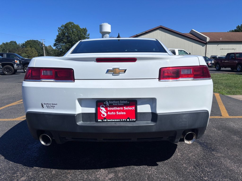 Used 2015 Chevrolet Camaro LT RWD image 7