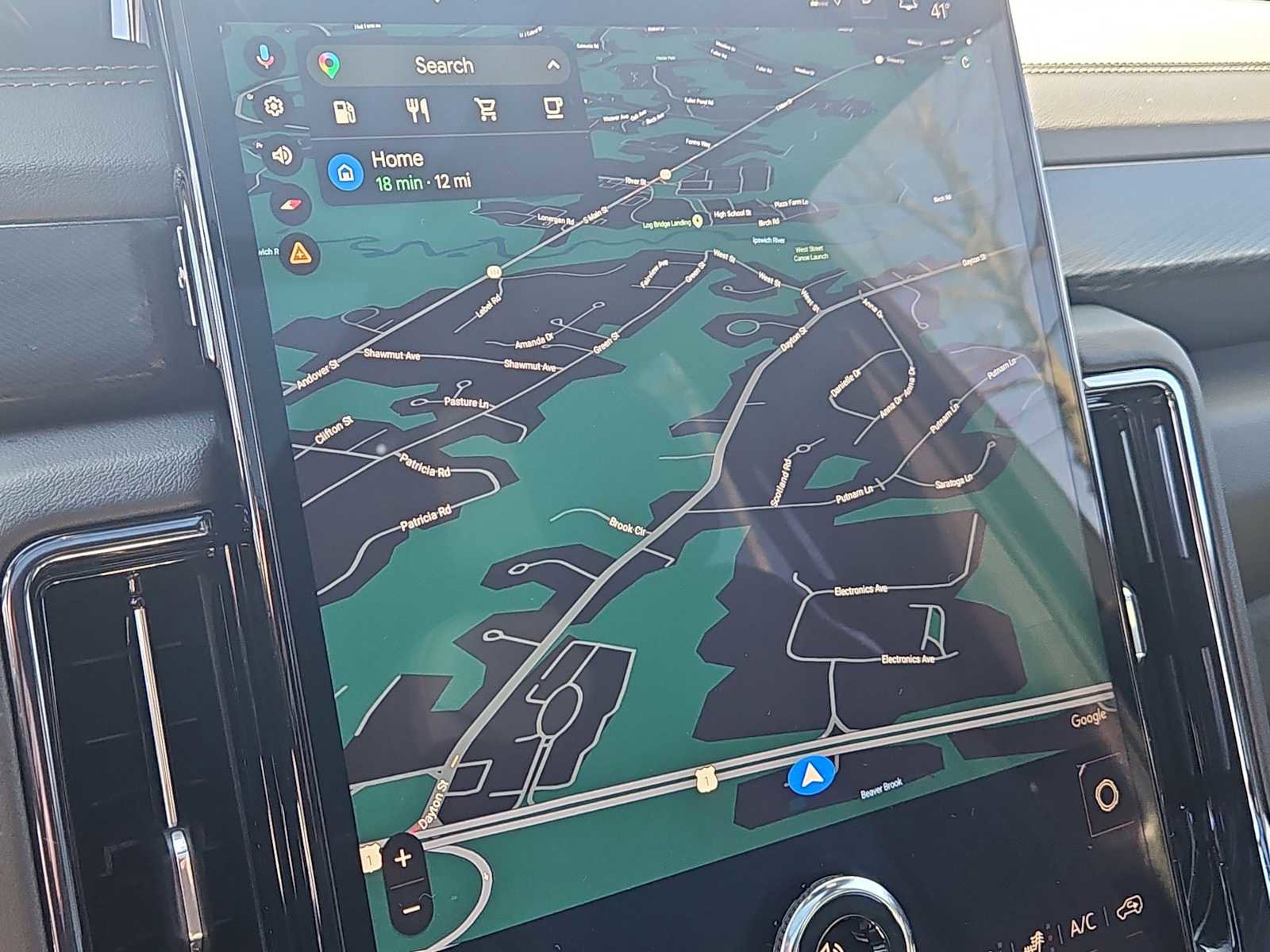 Used 2025 GMC Yukon AT4 w/ AT4 Premium Package image 18