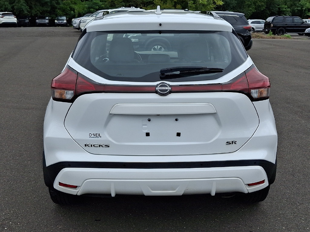 Certified 2023 Nissan Kicks SR w/ SR Premium Package FWD image 5