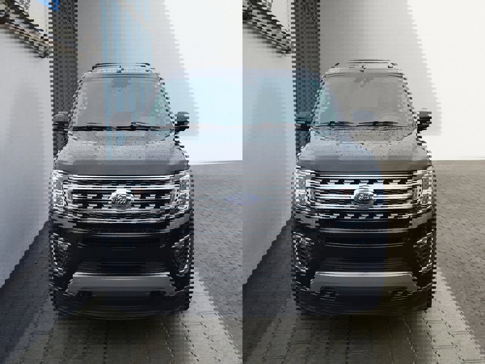 Used 2020 Ford Expedition Limited w/ Equipment Group 301A image 8