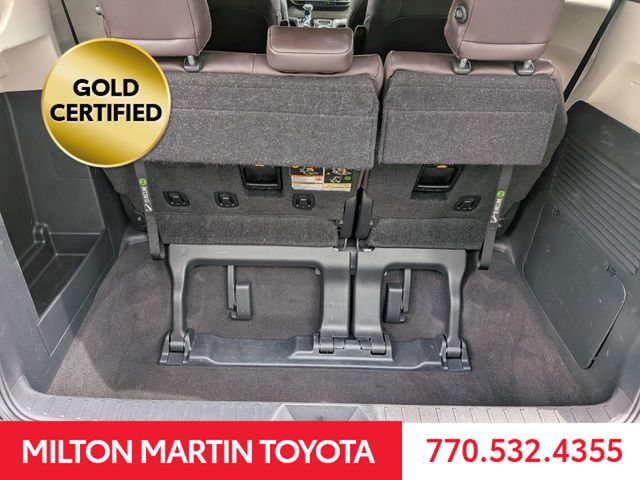 Certified 2023 Toyota Sienna Platinum FWD image 9