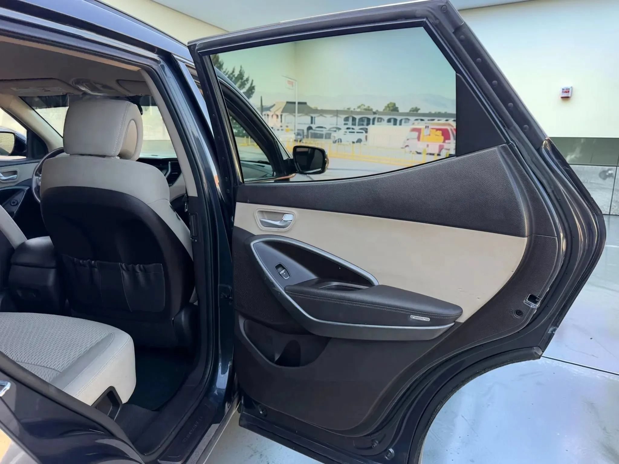 Used 2018 Hyundai Santa Fe Sport w/ 2.4L Value Package 02 FWD image 19