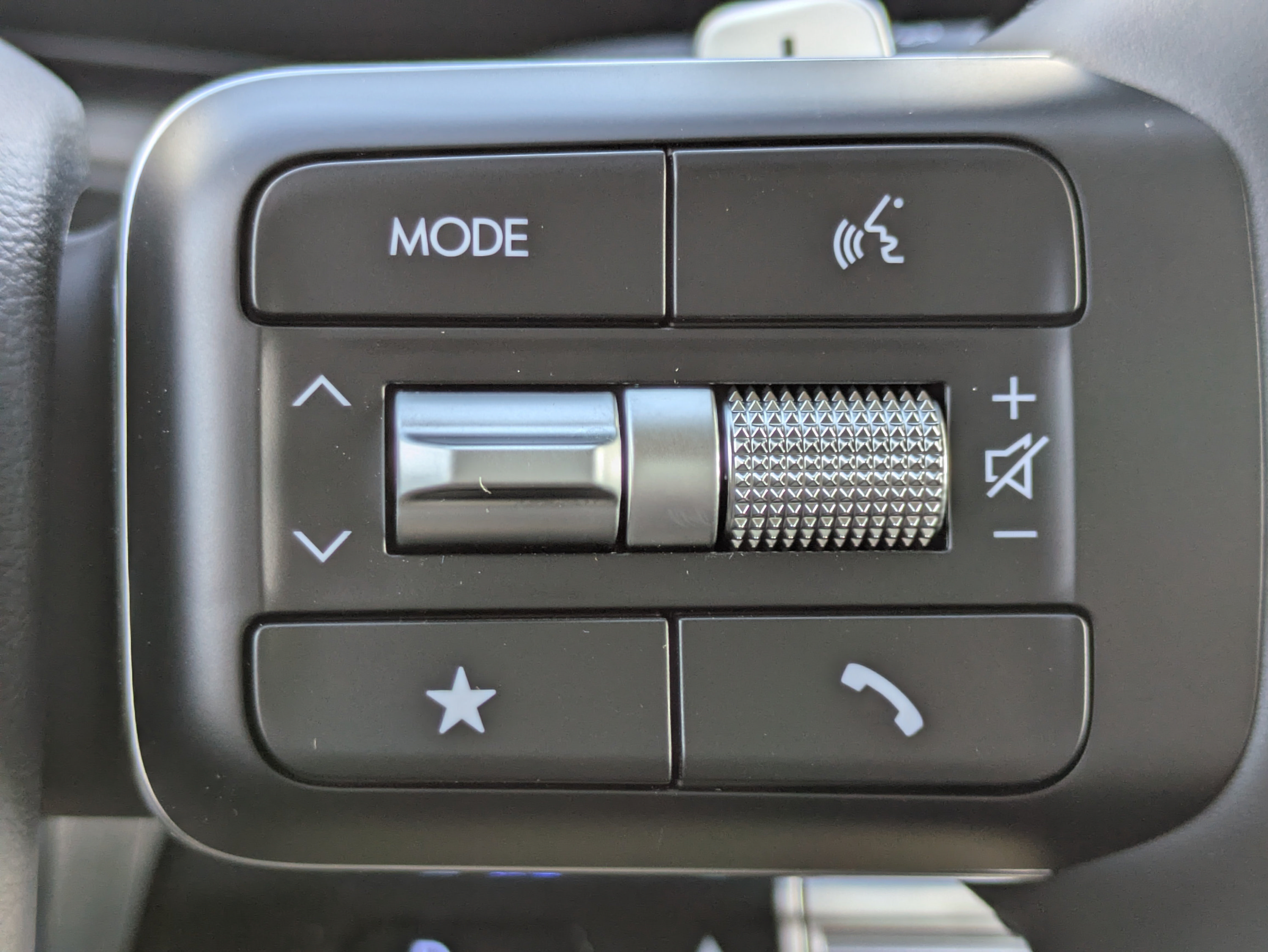 New 2027 Hyundai Santa Fe Limited FWD image 28