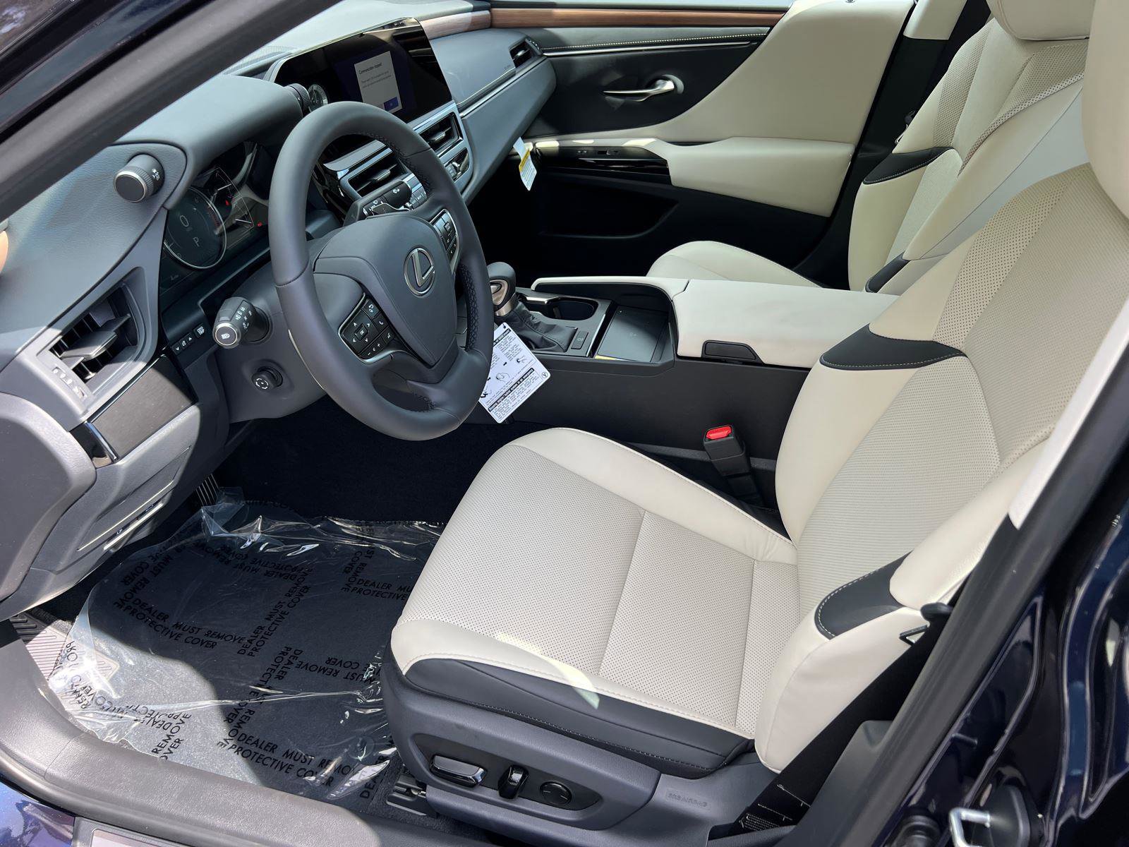 New 2025 Lexus ES 350 w/ Premium Package image 10