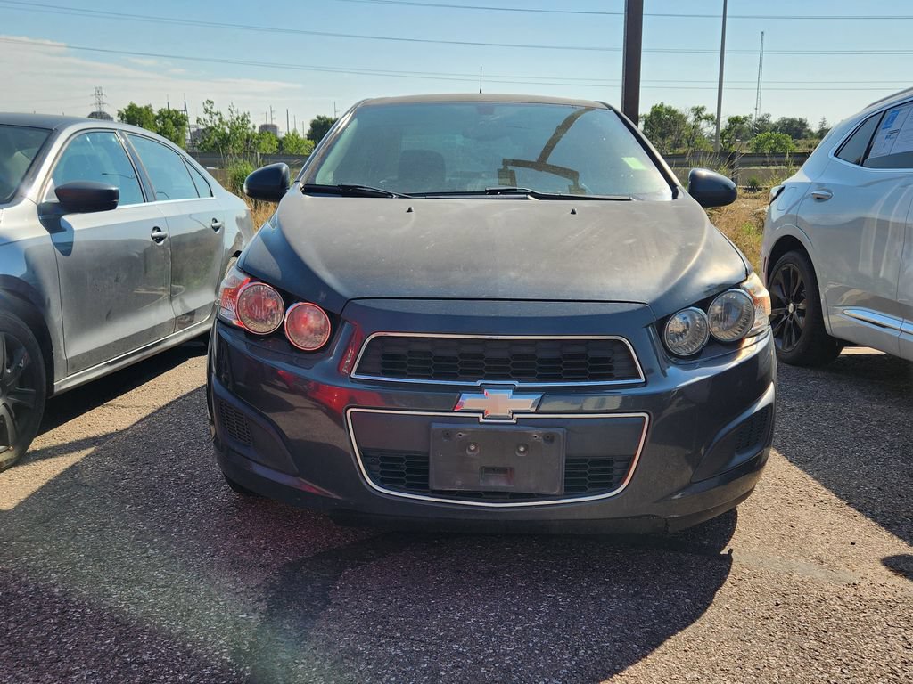 Used 2014 Chevrolet Sonic LT FWD image 3