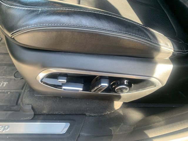 Used 2021 Jeep Grand Cherokee L Overland w/ Advanced Protech Group III AWD/4WD image 16