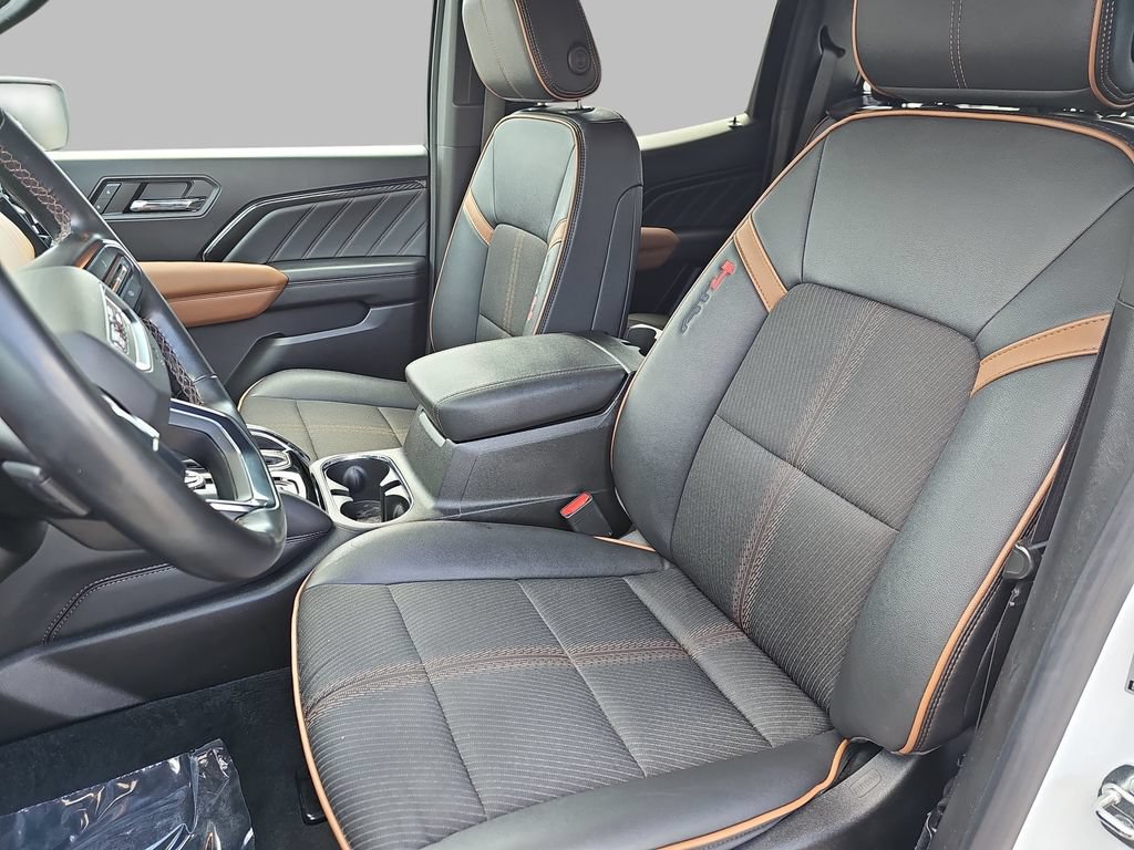 Used 2023 GMC Canyon AT4 w/ Canyon Safety Plus Package AWD/4WD image 18