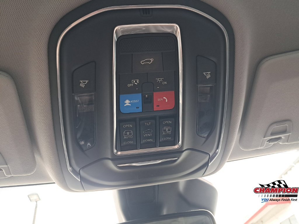Used 2021 Jeep Grand Cherokee L Limited AWD/4WD image 34