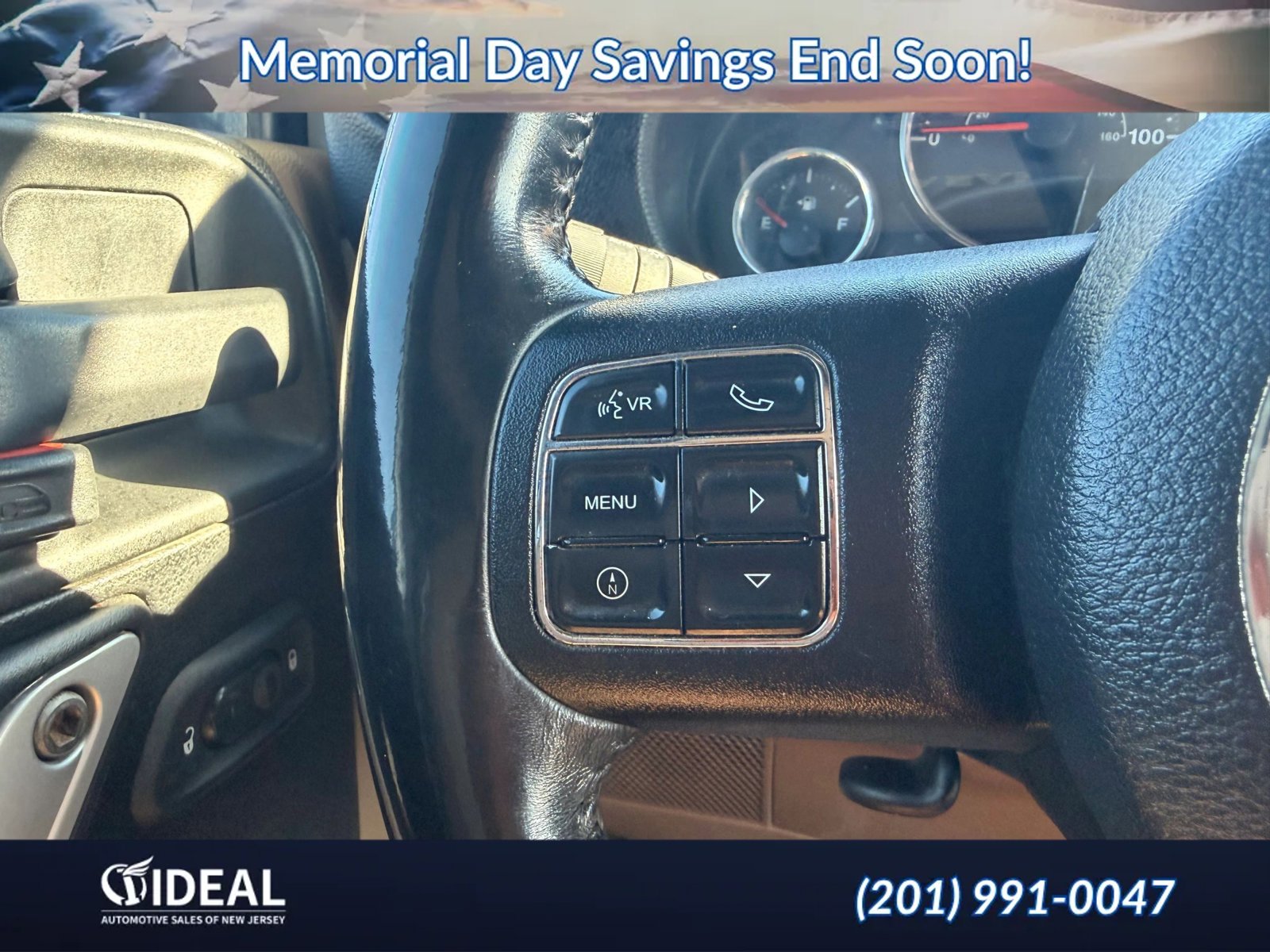 Used 2016 Jeep Wrangler Unlimited Sahara w/ Connectivity Group AWD/4WD image 31