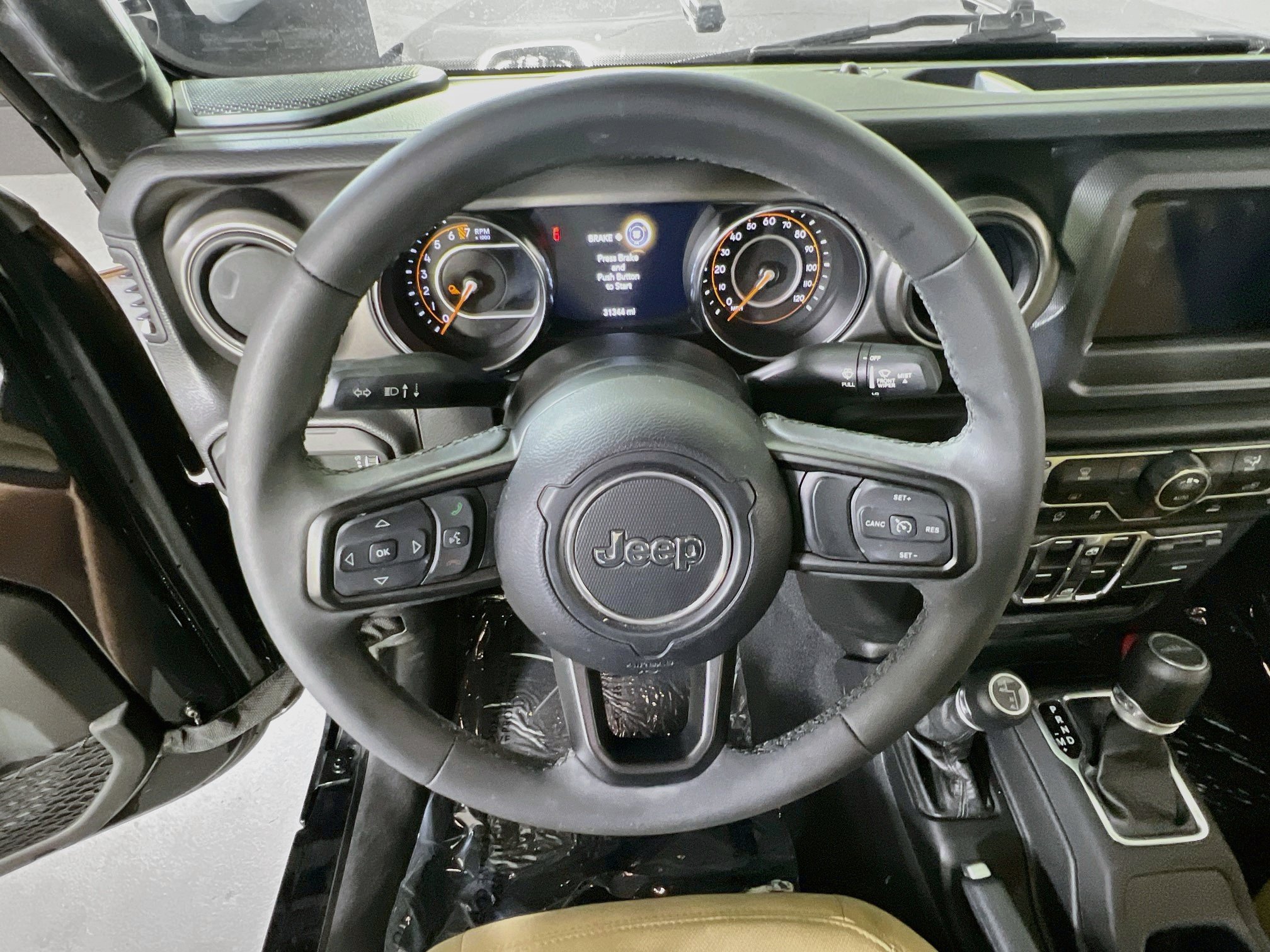 Used 2023 Jeep Gladiator Sport AWD/4WD image 11