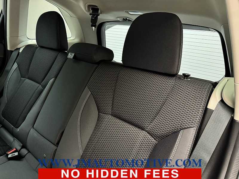 Used 2023 Subaru Forester Premium AWD/4WD image 16
