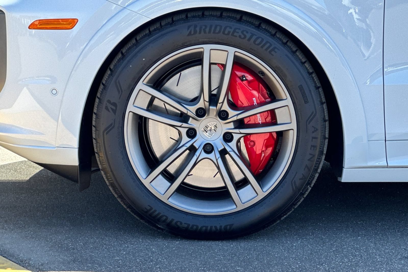 New 2025 Porsche Cayenne Turbo AWD/4WD image 46