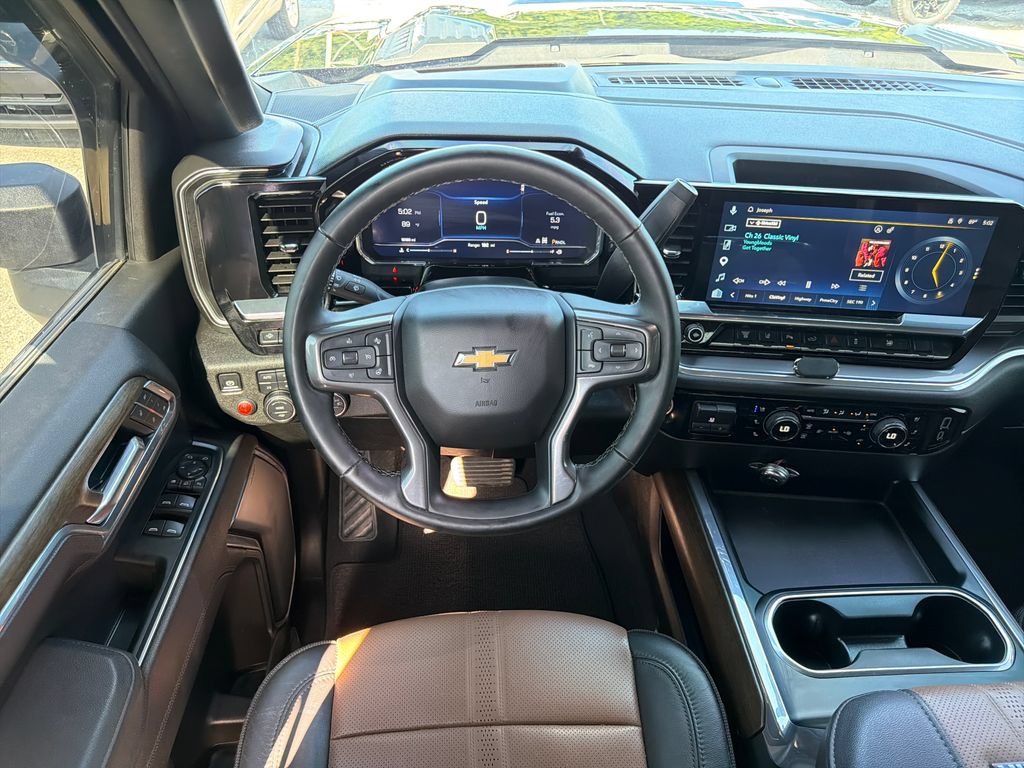 Used 2025 Chevrolet Silverado 3500 High Country w/ High Country Premium Package AWD/4WD image 14