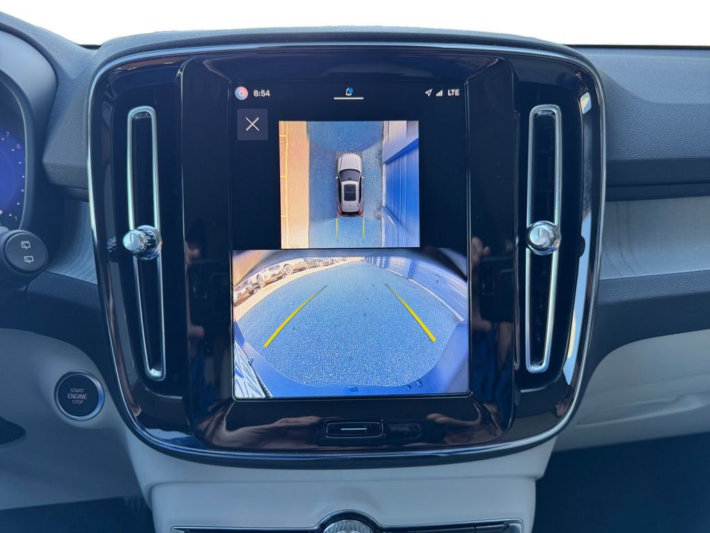 Certified 2024 Volvo XC40 B5 Plus w/ Protection Package Premier AWD/4WD image 20