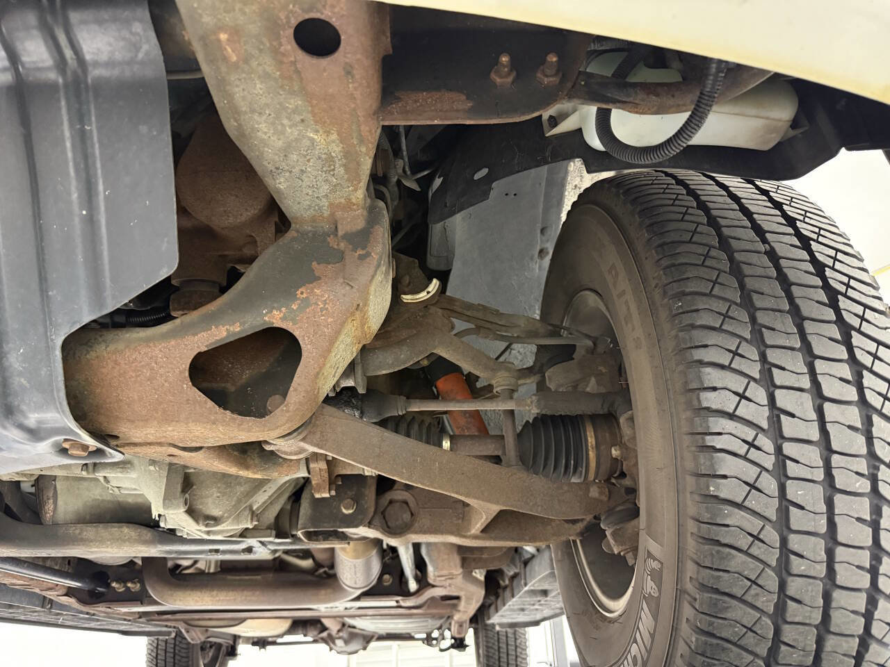 Used 2004 Cadillac Escalade AWD image 22