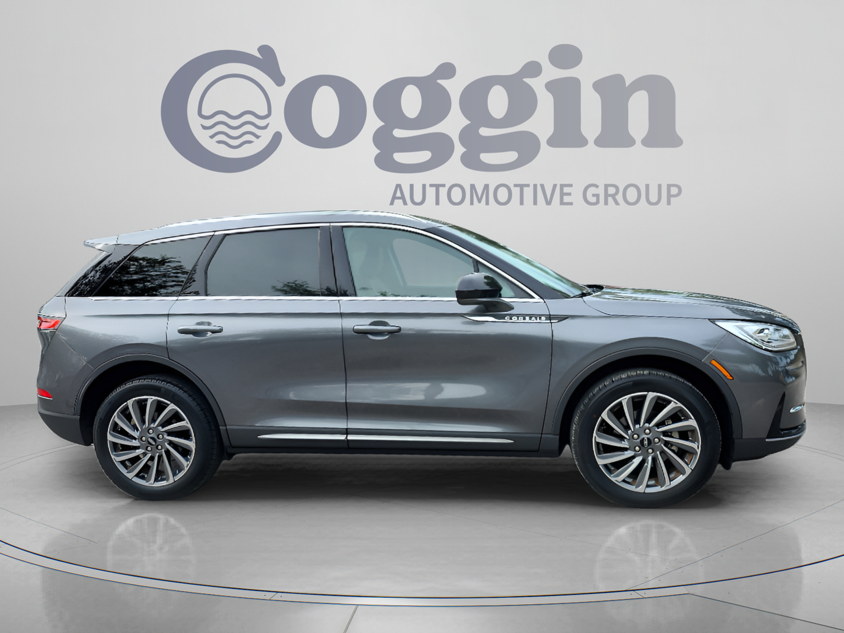 Used 2023 Lincoln Corsair Reserve FWD image 5