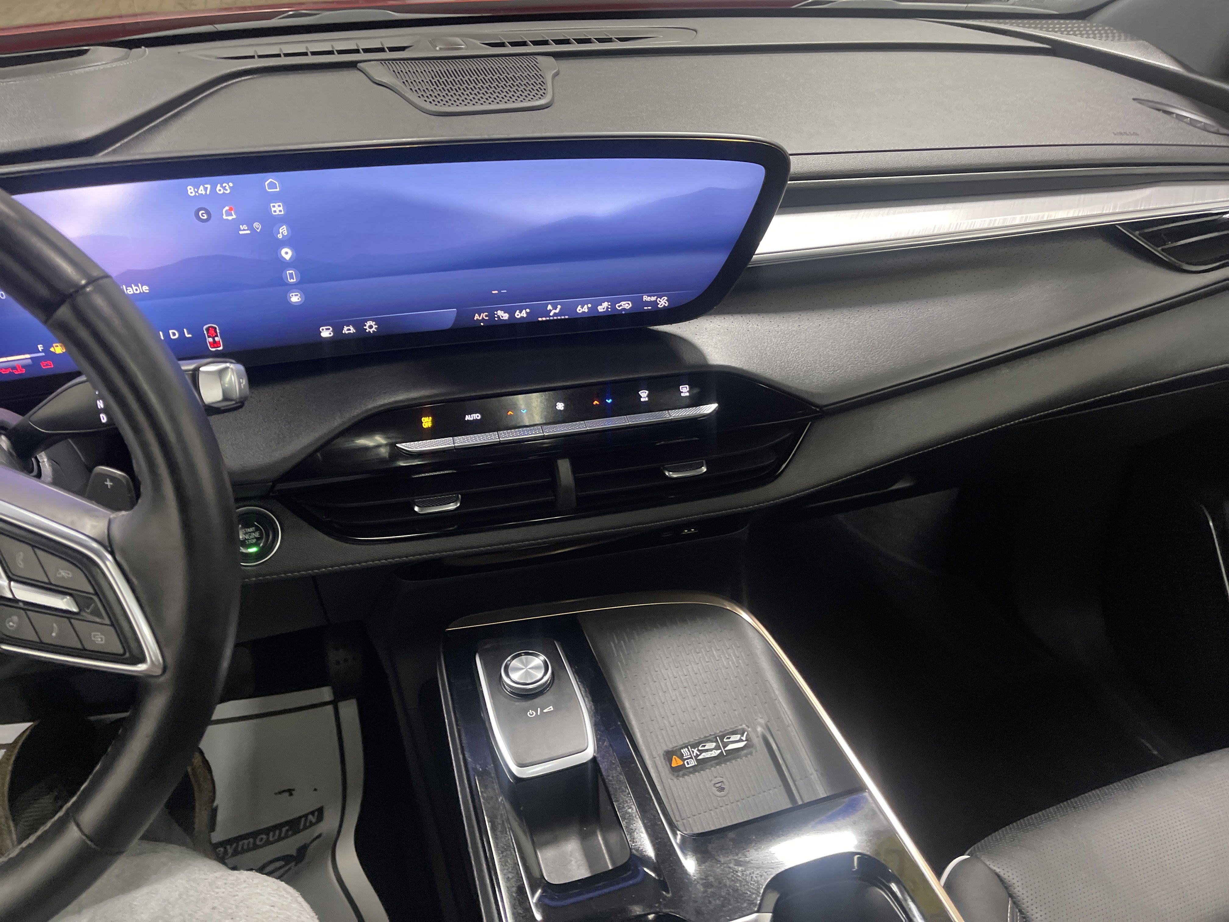 Used 2025 Buick Enclave Avenir FWD image 30