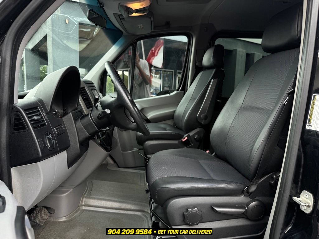 Used 2010 Mercedes-Benz Sprinter 2500 image 20