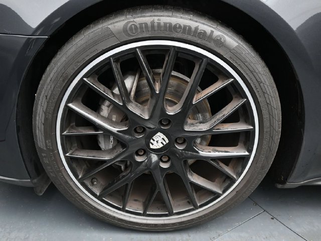Used 2020 Porsche Panamera 4 AWD/4WD image 16
