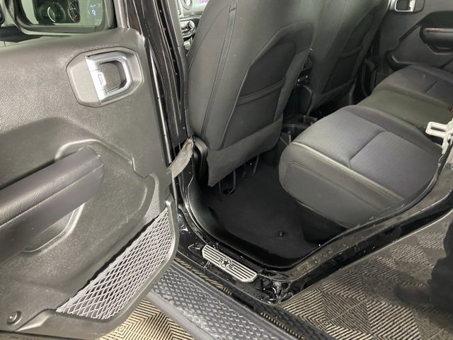 Used 2023 Jeep Gladiator Sport image 16