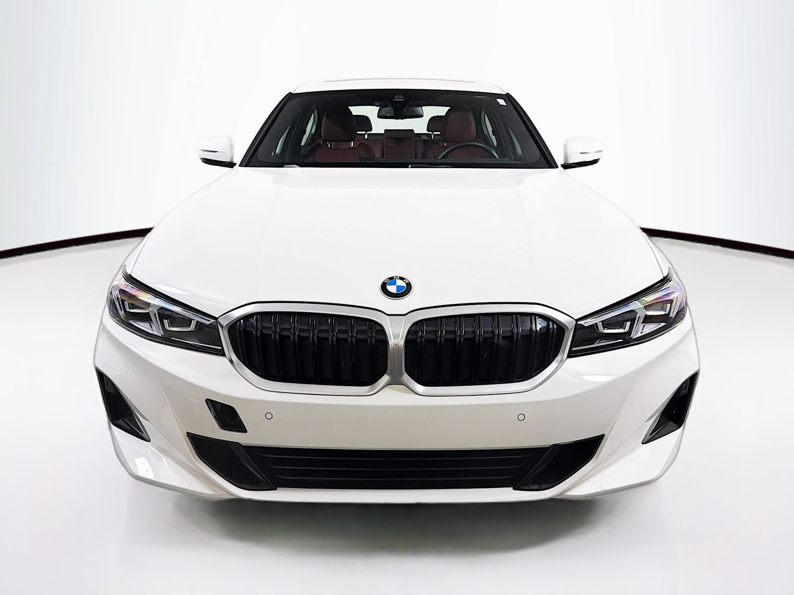 Used 2024 BMW 330i xDrive Sedan AWD/4WD image 2