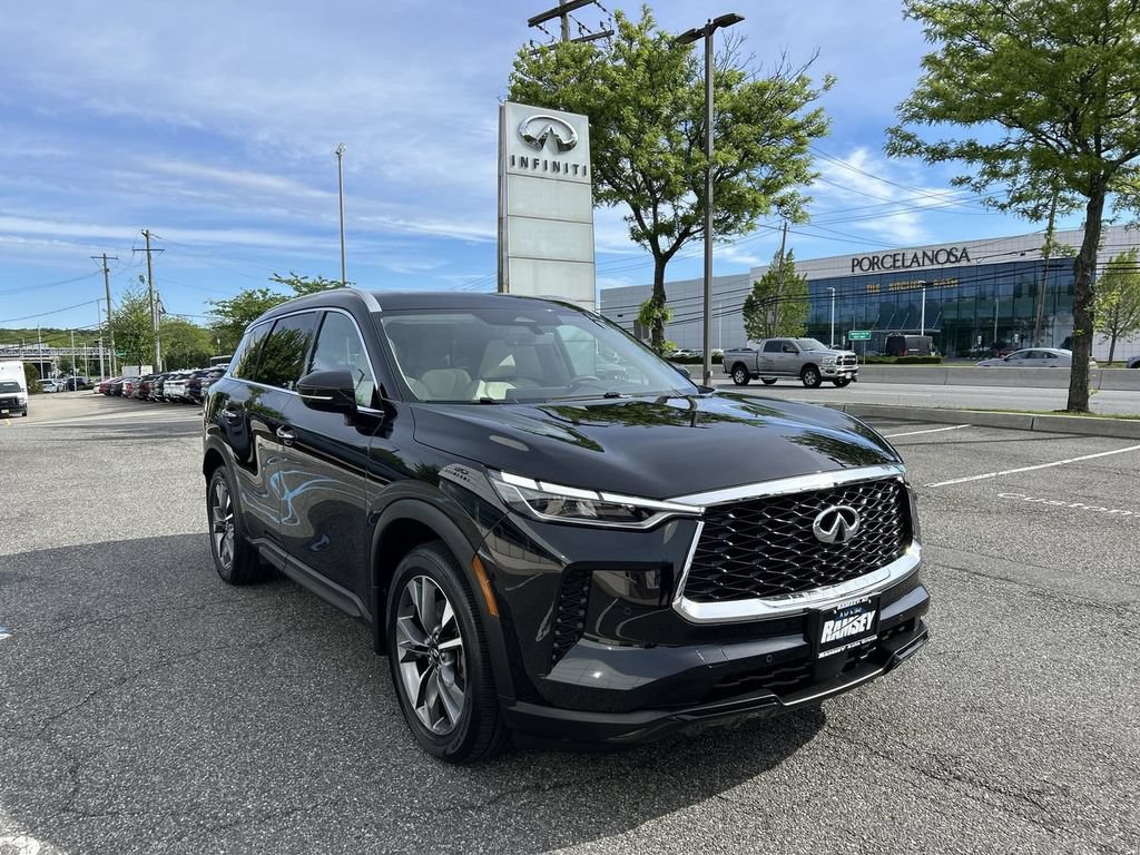 Certified 2023 INFINITI QX60 Luxe w/ Cargo Package AWD/4WD image 2