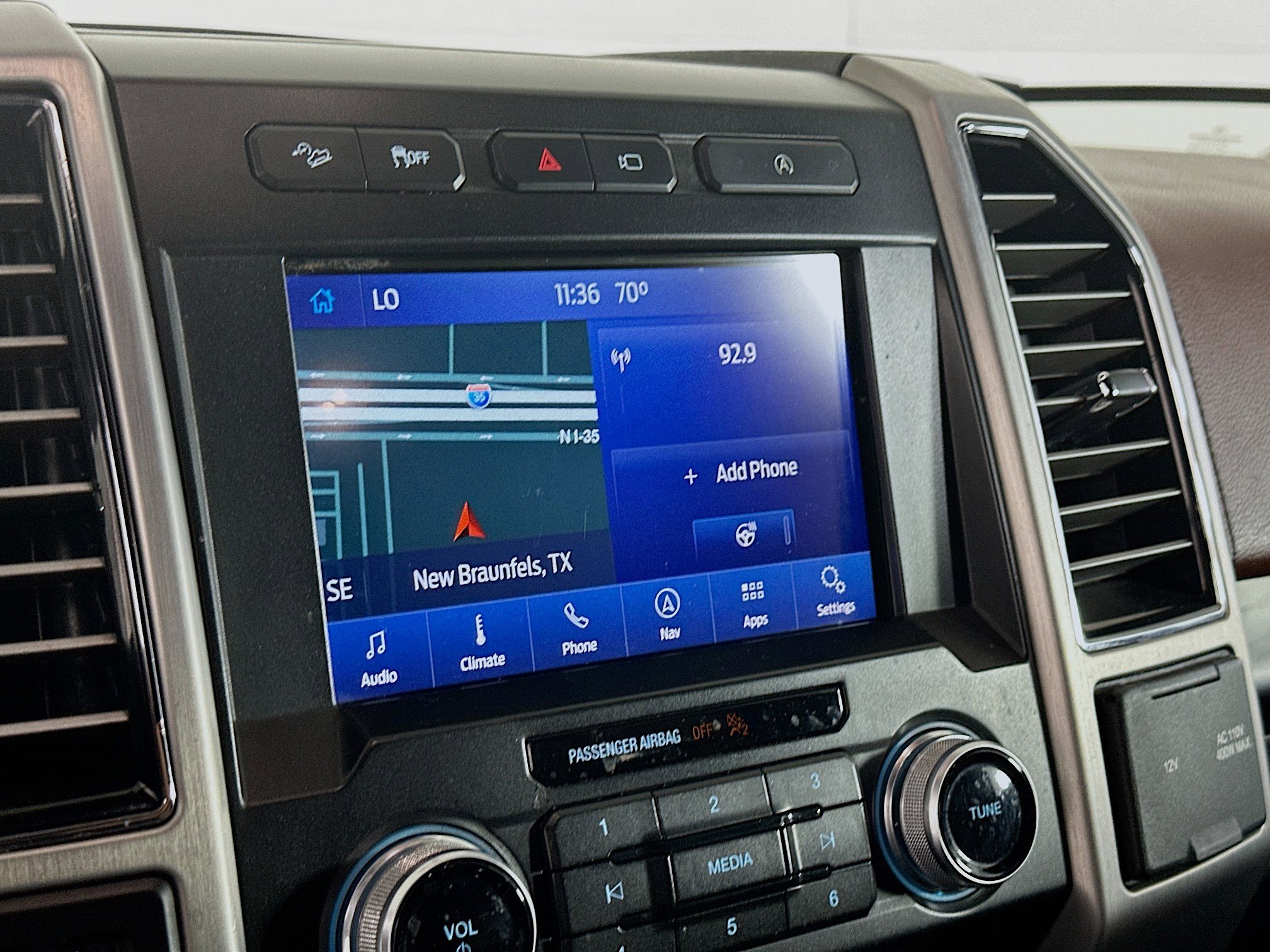 Used 2019 Ford F150 Platinum w/ Equipment Group 701A Luxury AWD/4WD image 21