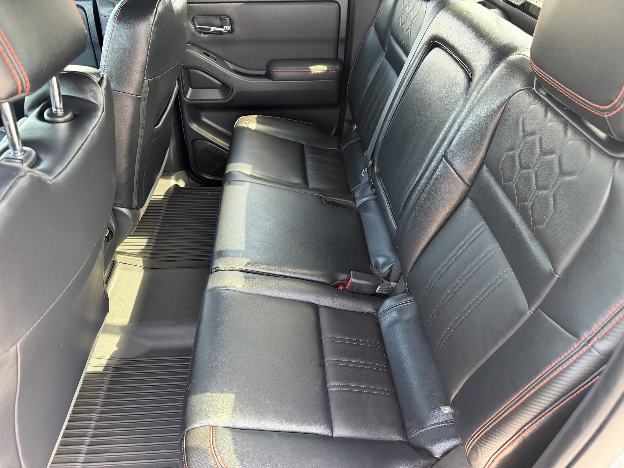 Used 2023 Nissan Frontier PRO-4X w/ Pro-4X Premium Package AWD/4WD image 26