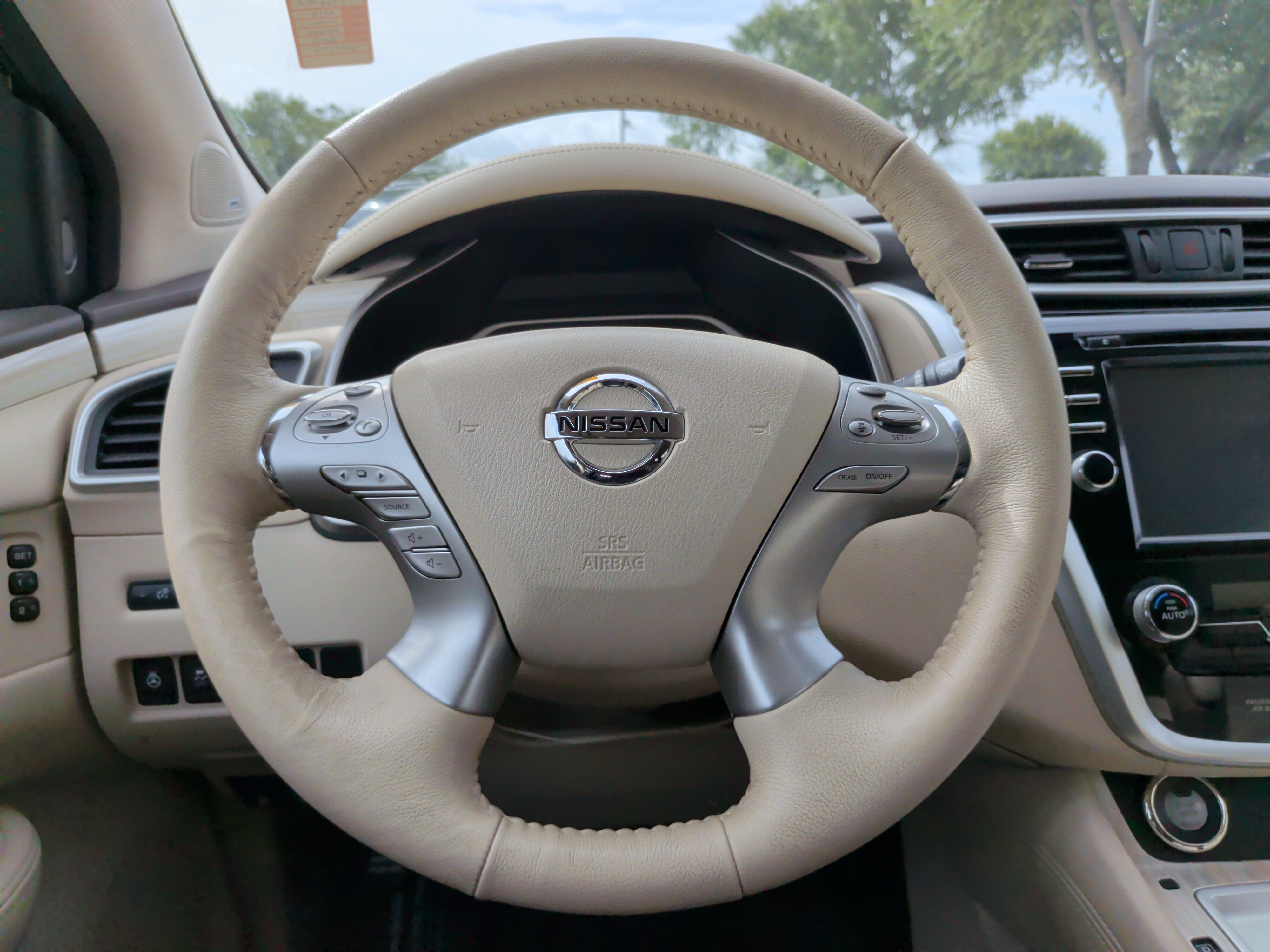 Used 2018 Nissan Murano Platinum w/ Cargo Package FWD image 22