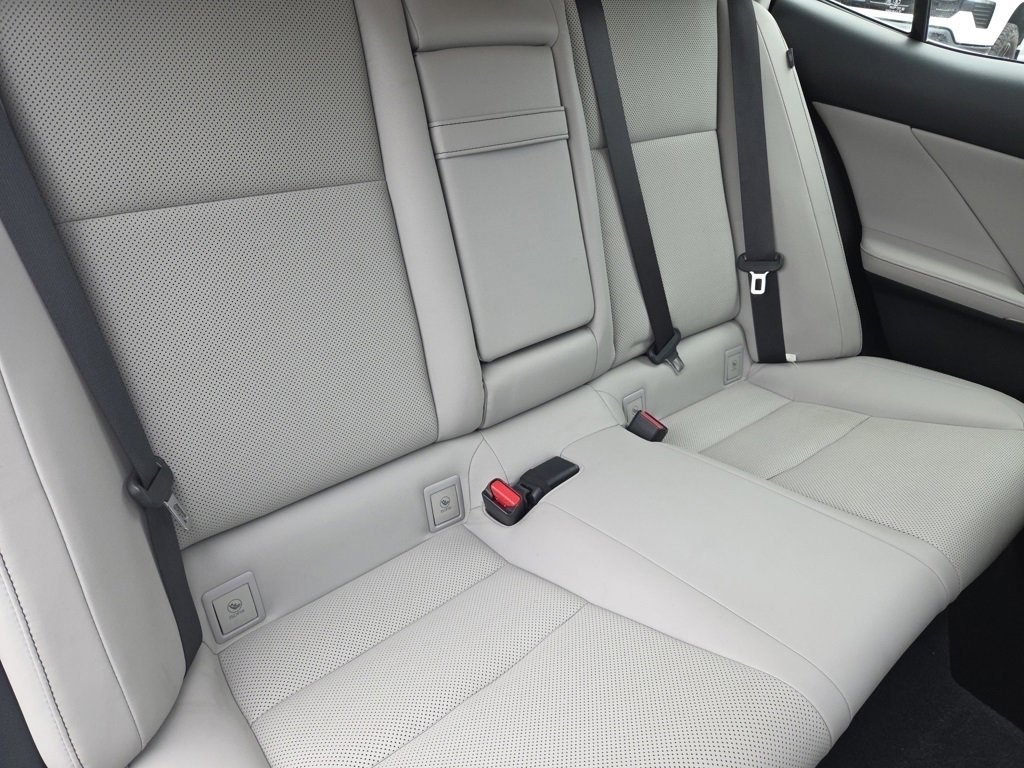 Used 2016 Lexus IS 300 AWD w/ Premium Package image 29