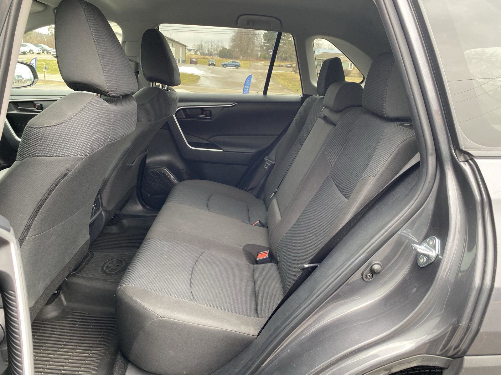 Used 2025 Toyota RAV4 LE image 22